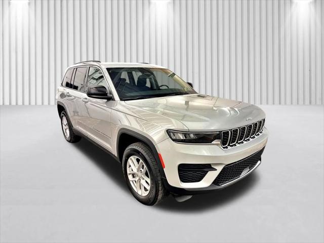 2024 Jeep Grand Cherokee Laredo X 4x4