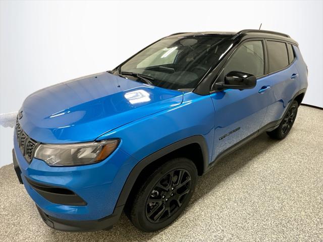 2024 Jeep Compass COMPASS LATITUDE 4X4