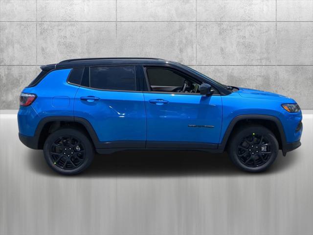 2024 Jeep Compass COMPASS LATITUDE 4X4