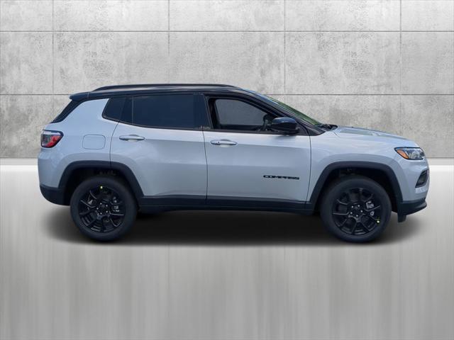 2024 Jeep Compass COMPASS LATITUDE 4X4