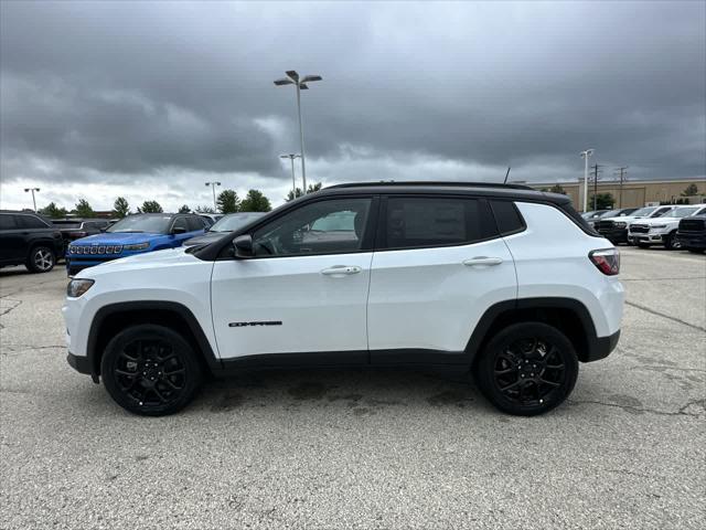 2024 Jeep Compass COMPASS LATITUDE 4X4