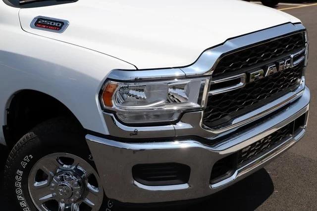 2024 RAM Ram 2500 RAM 2500 TRADESMAN CREW CAB 4X4 8 BOX