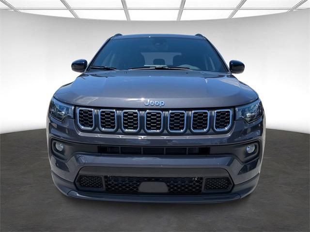 2024 Jeep Compass COMPASS LATITUDE 4X4