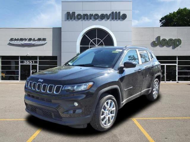 2024 Jeep Compass COMPASS LATITUDE LUX 4X4