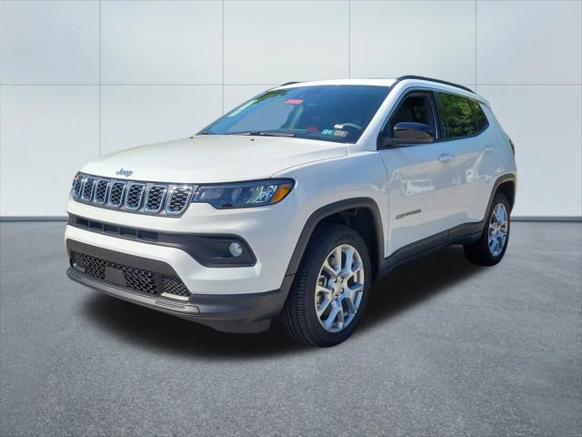 2024 Jeep Compass COMPASS LATITUDE LUX 4X4