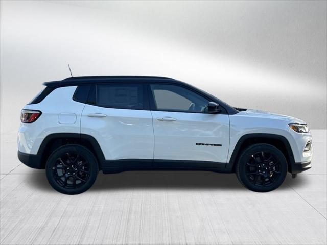 2024 Jeep Compass COMPASS LATITUDE 4X4