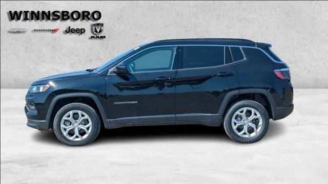 2024 Jeep Compass COMPASS LATITUDE 4X4