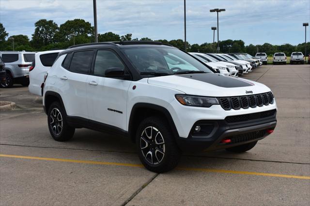 2024 Jeep Compass COMPASS TRAILHAWK 4X4