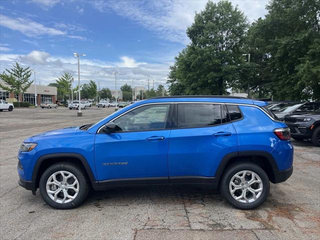 2024 Jeep Compass COMPASS LATITUDE 4X4