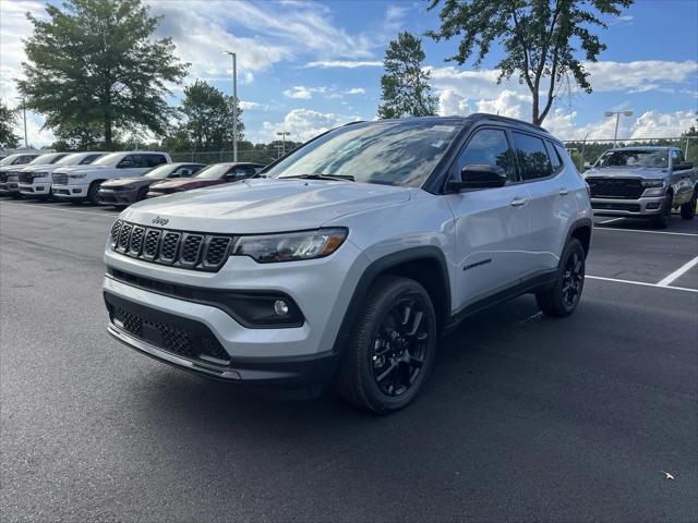 2024 Jeep Compass COMPASS LATITUDE 4X4