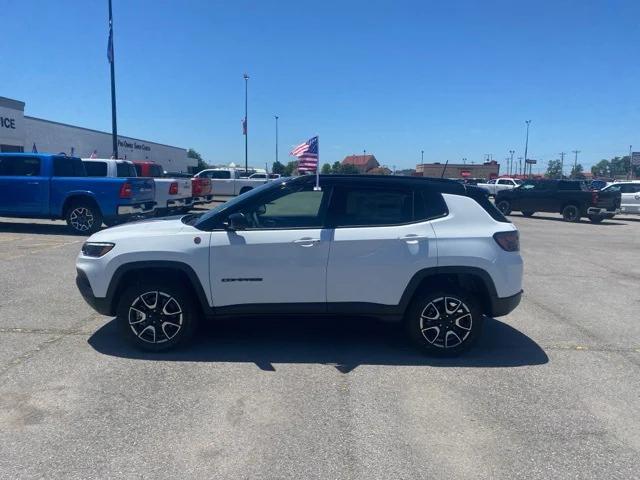 2024 Jeep Compass COMPASS TRAILHAWK 4X4