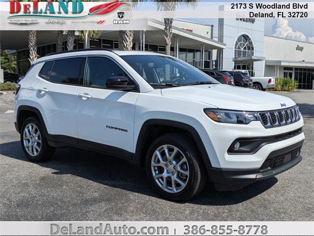 2024 Jeep Compass COMPASS LATITUDE LUX 4X4