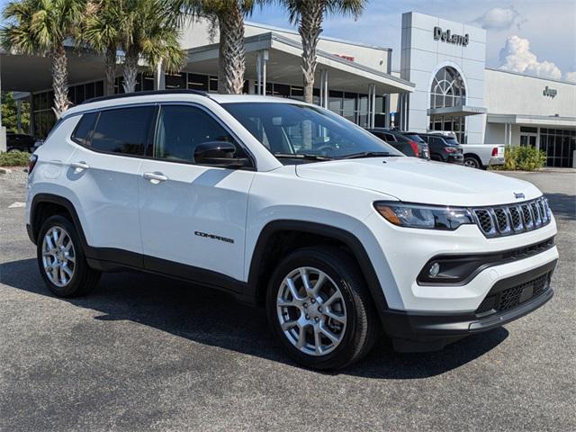 2024 Jeep Compass COMPASS LATITUDE LUX 4X4