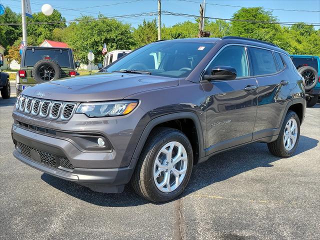 2024 Jeep Compass COMPASS LATITUDE 4X4