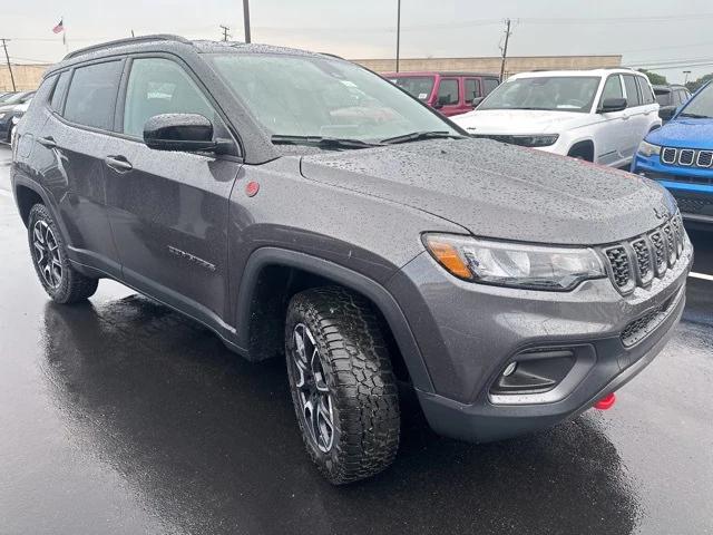 2024 Jeep Compass COMPASS TRAILHAWK 4X4