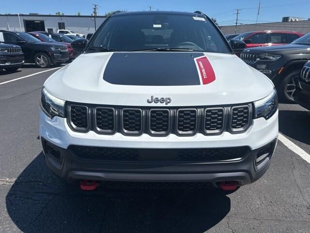 2024 Jeep Compass COMPASS TRAILHAWK 4X4