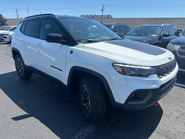 2024 Jeep Compass COMPASS TRAILHAWK 4X4