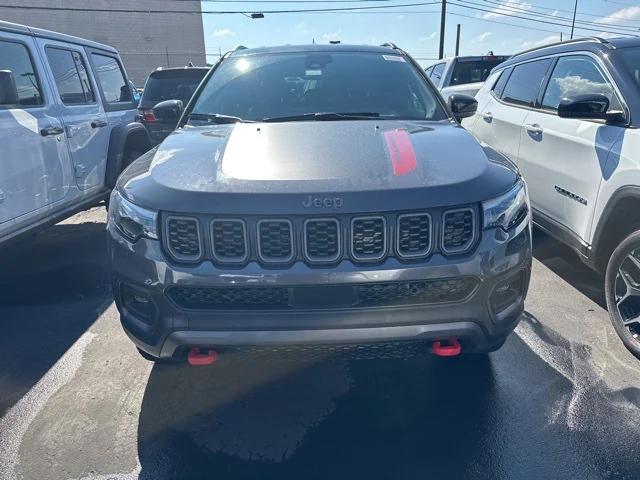 2024 Jeep Compass COMPASS TRAILHAWK 4X4