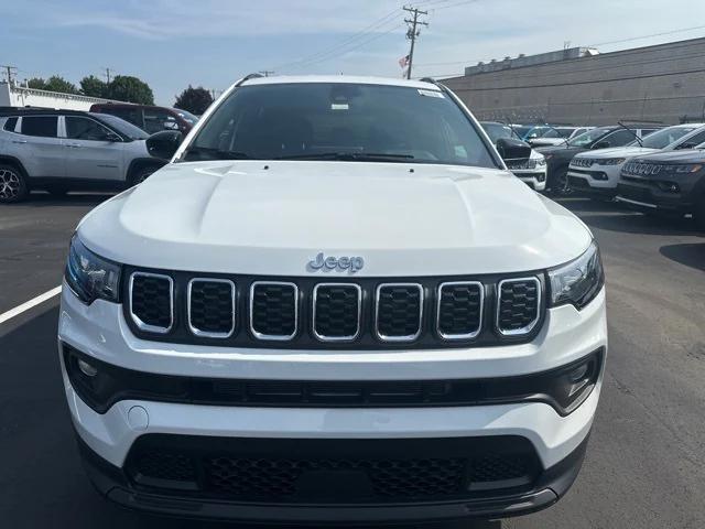 2024 Jeep Compass COMPASS LATITUDE LUX 4X4