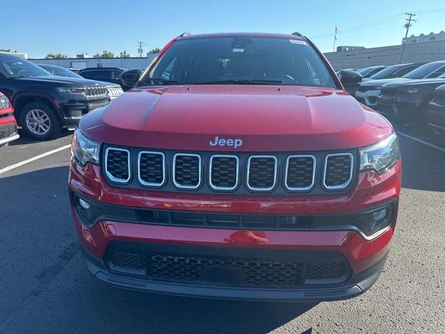 2024 Jeep Compass COMPASS LATITUDE LUX 4X4