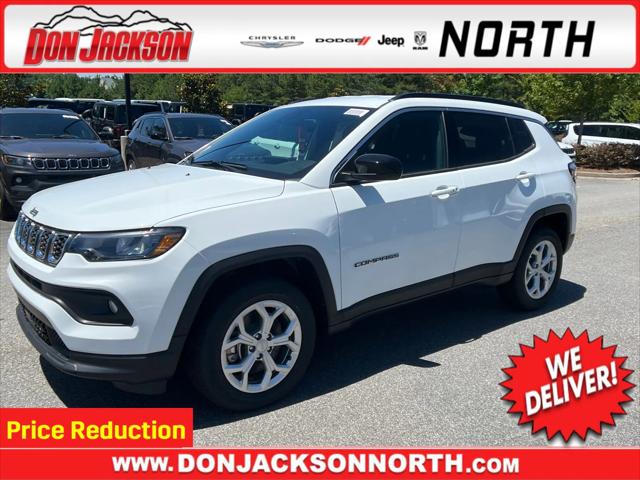 2024 Jeep Compass COMPASS LATITUDE 4X4