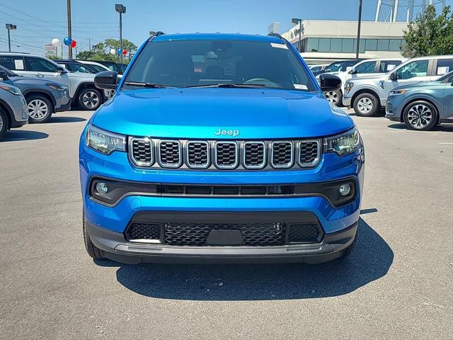 2024 Jeep Compass COMPASS LATITUDE 4X4