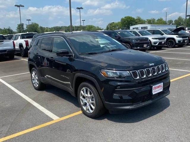 2024 Jeep Compass COMPASS LATITUDE LUX 4X4