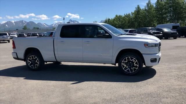 2025 RAM Ram 1500 RAM 1500 LARAMIE CREW CAB 4X4 64 BOX