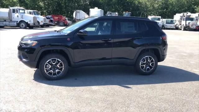 2024 Jeep Compass COMPASS TRAILHAWK 4X4