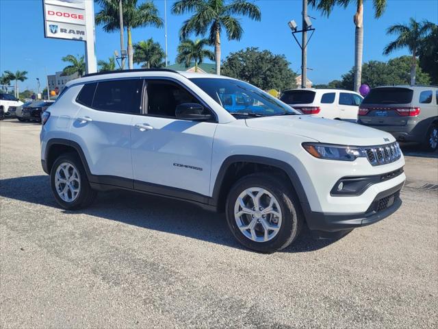 2024 Jeep Compass COMPASS LATITUDE 4X4