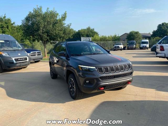 2024 Jeep Compass COMPASS TRAILHAWK 4X4