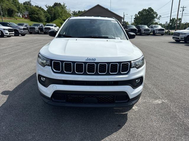 2024 Jeep Compass COMPASS LATITUDE 4X4