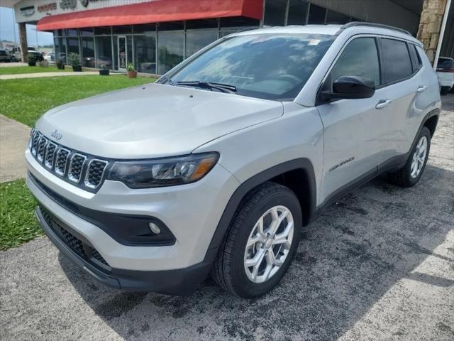 2024 Jeep Compass COMPASS LATITUDE 4X4