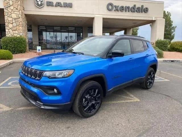 2024 Jeep Compass COMPASS LATITUDE 4X4