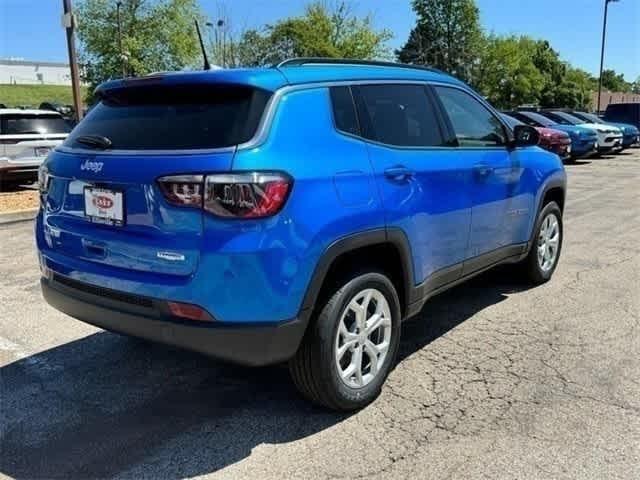 2024 Jeep Compass COMPASS LATITUDE 4X4