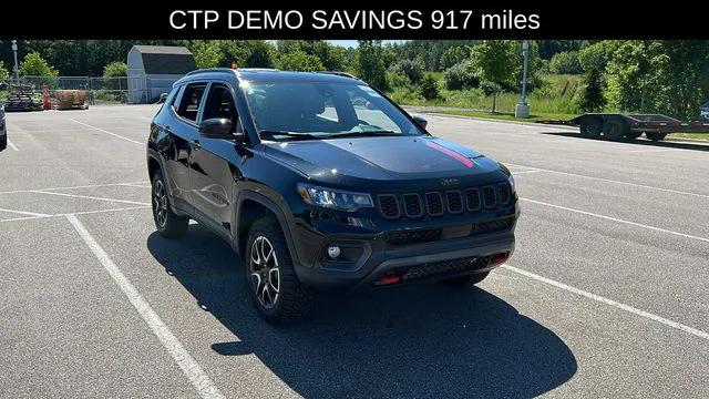 2024 Jeep Compass COMPASS TRAILHAWK 4X4