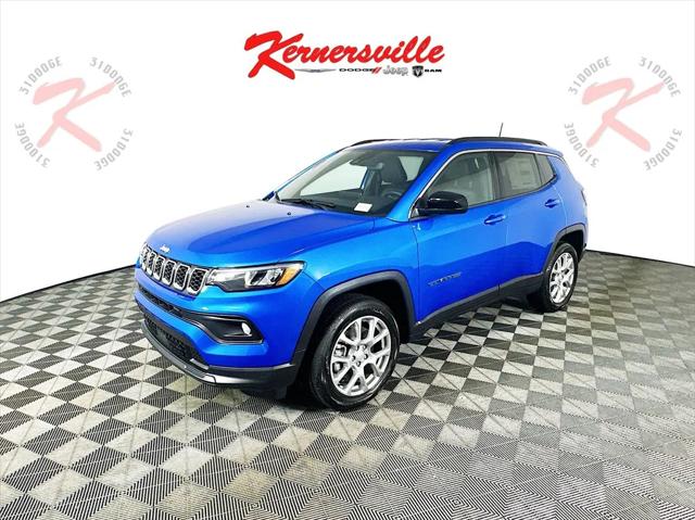 2024 Jeep Compass COMPASS LATITUDE LUX 4X4