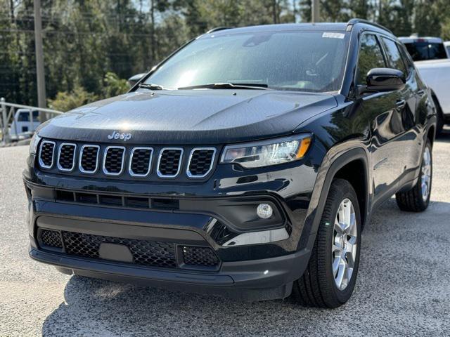 2024 Jeep Compass COMPASS LATITUDE LUX 4X4