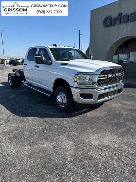 2024 RAM Ram 3500 Chassis Cab RAM 3500 TRADESMAN CREW CAB CHASSIS 4X4 60 CA