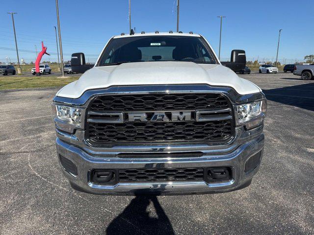 2024 RAM Ram 3500 Chassis Cab RAM 3500 TRADESMAN CREW CAB CHASSIS 4X4 60 CA