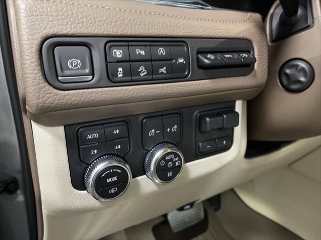 2023 GMC Yukon XL 4WD Denali