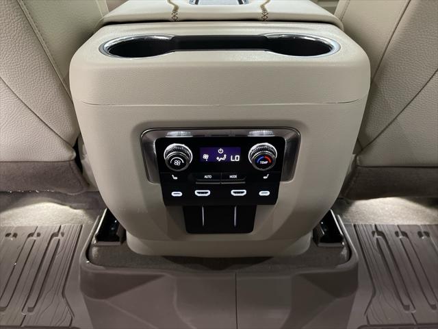 2023 GMC Yukon XL 4WD Denali