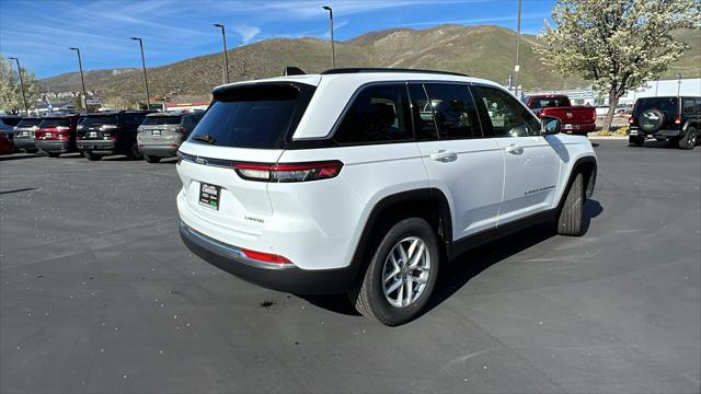 2023 Jeep Grand Cherokee Laredo 4x4