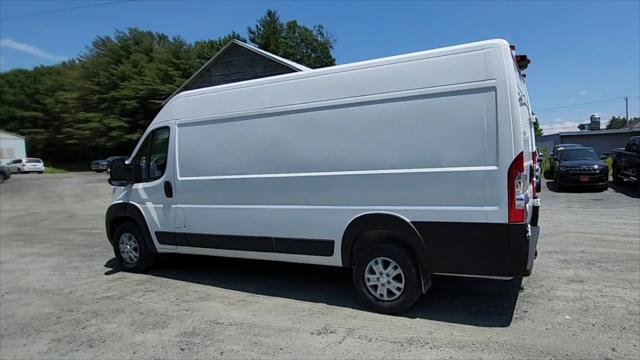 2024 Ram ProMaster Cargo Van SLT High Roof 159" WB EXT