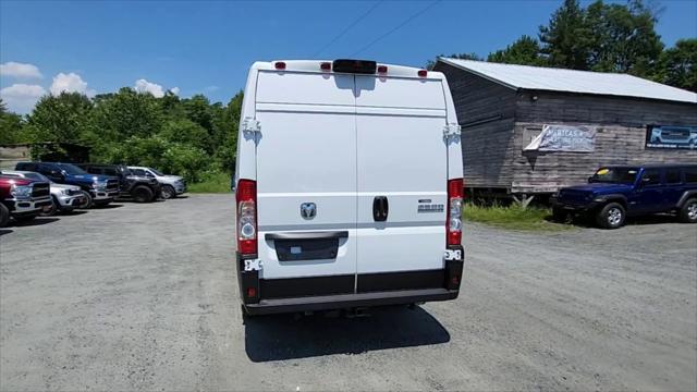 2024 Ram ProMaster Cargo Van SLT High Roof 159" WB EXT