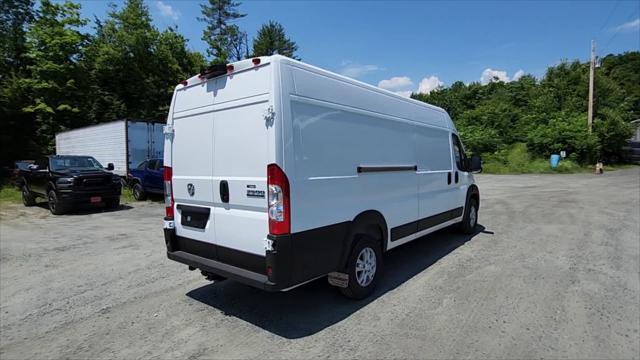 2024 Ram ProMaster Cargo Van SLT High Roof 159" WB EXT