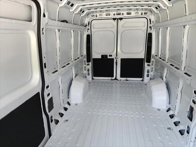 2024 Ram ProMaster Cargo Van SLT High Roof 159" WB EXT