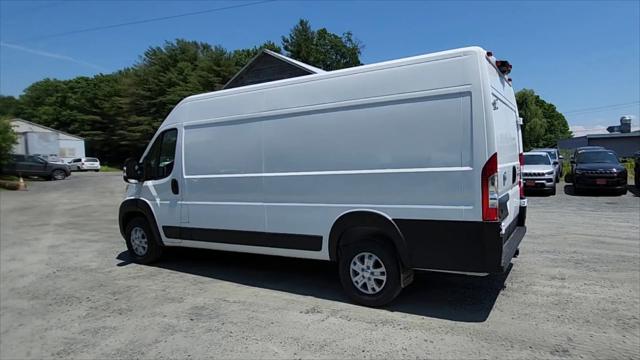 2024 Ram ProMaster Cargo Van SLT High Roof 159" WB EXT