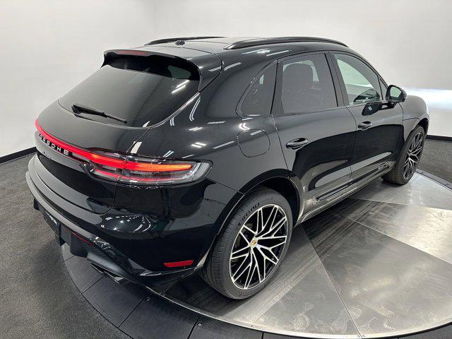 2024 Porsche Macan AWD