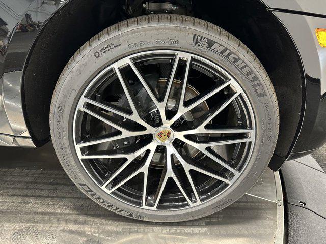 2024 Porsche Macan AWD